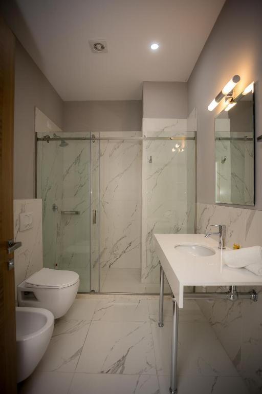 Sky Hotel Shkoder Luaran gambar