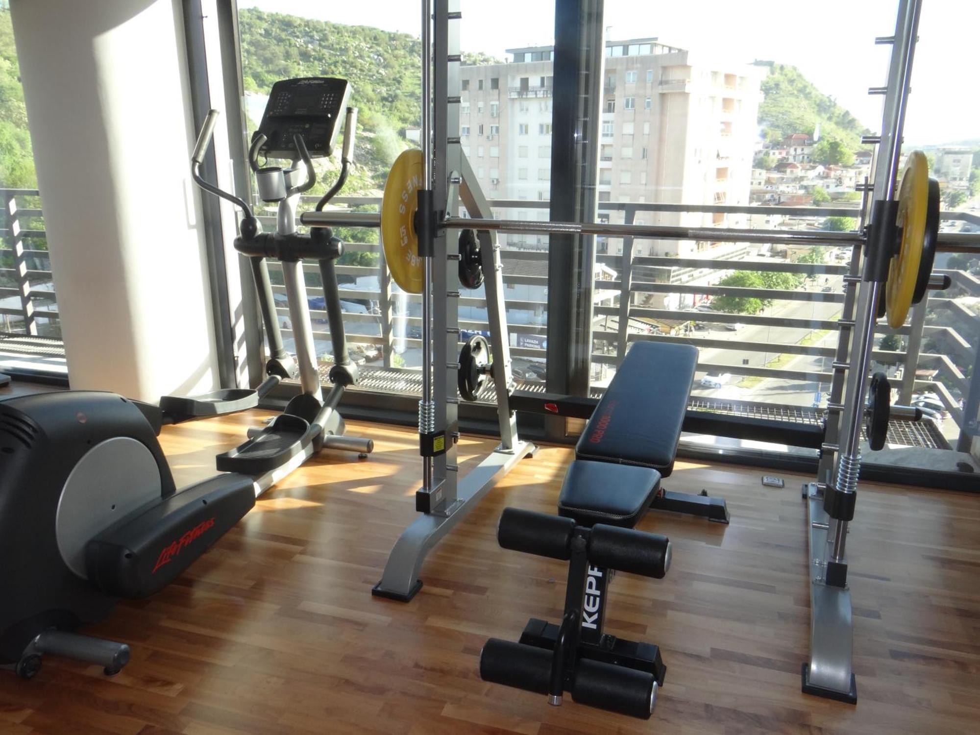 Sky Hotel Shkoder Luaran gambar